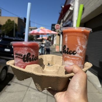 Drink Thicc - Another smoothie pic - 16 oz versus 24 oz - so pretty! - Juice Bars & Smoothies Near Me - Oakland, California