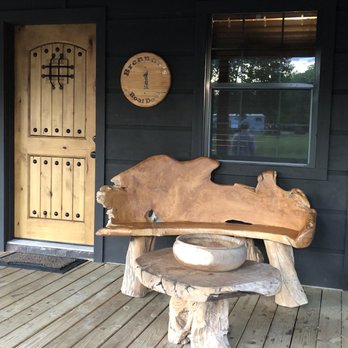 Samantha’s Timber Inn - Outside seating on a well maintained deck made you feel like you stepped back into western days. - Hotels Near Me - Murfreesboro, Arkansas