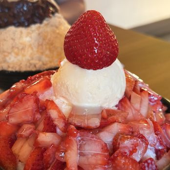 Sulbing - Strawberry - Desserts Near Me - Santa Clara, California Sulbing - Strawberry - Desserts Near Me - Santa Clara, California