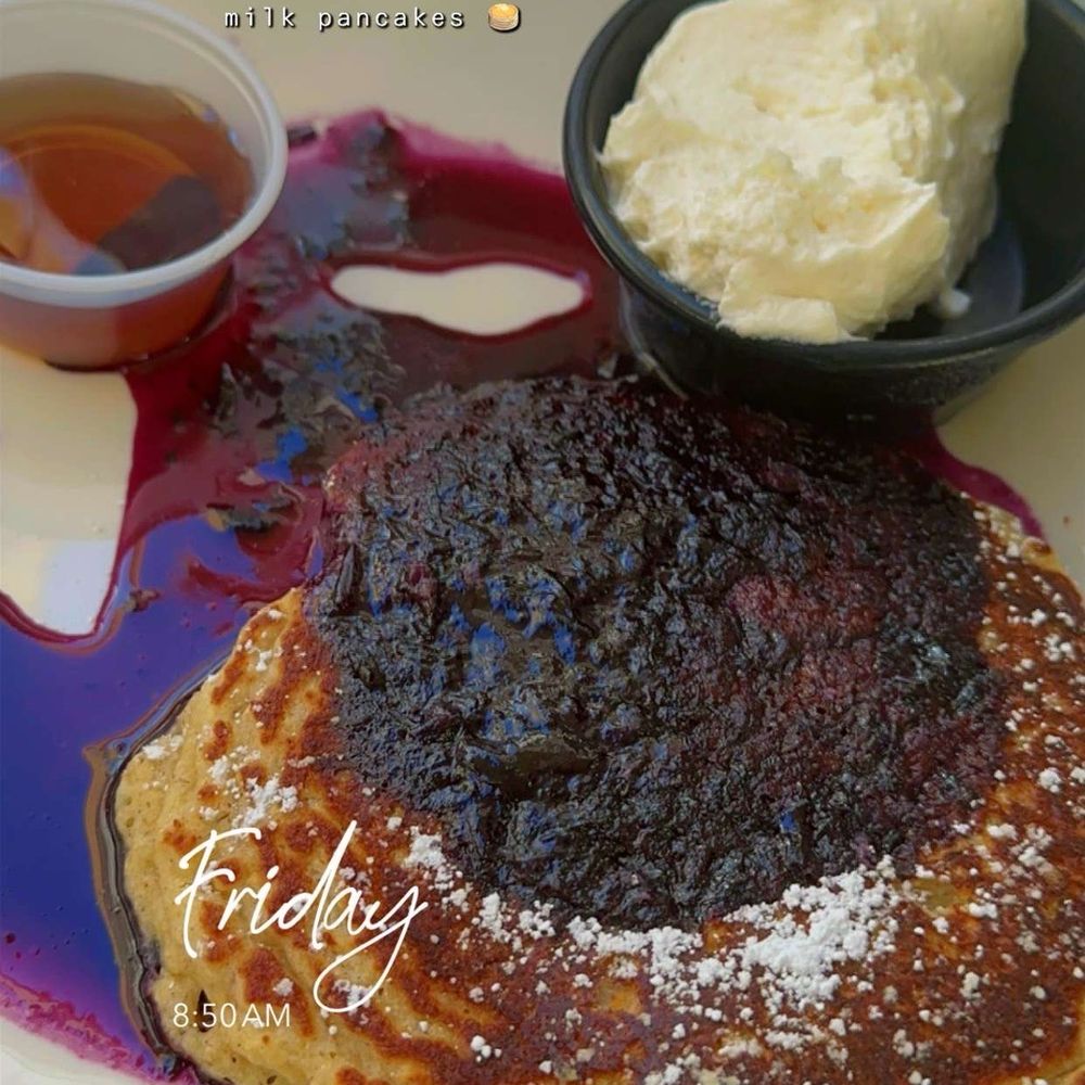 La Mo Cafe - Oat milk berry pancakes - Breakfast & Brunch Near Me - Turlock, California La Mo Cafe - Oat milk berry pancakes - Breakfast & Brunch Near Me - Turlock, California