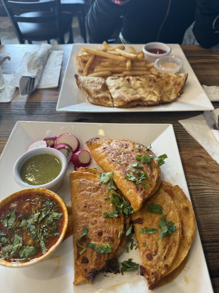 Mi Olivia Restaurant