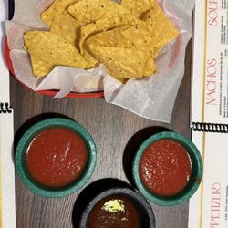 Chips & salsa!!
