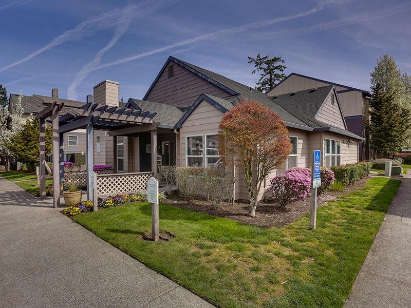 STARK STREET CROSSINGS Updated September 2024 43 Photos & 11