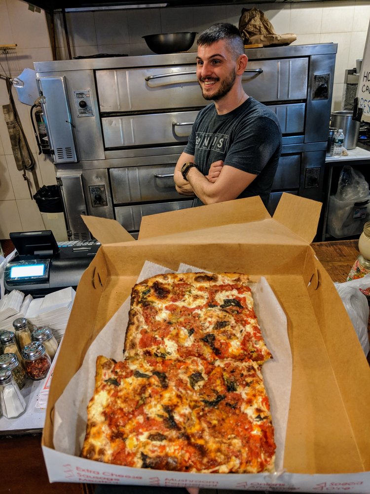 Louie's Pizza