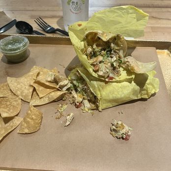 Cancun Juice - Chicken Burrito - Mexican Near Me - Santa Ana, California