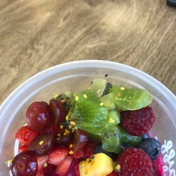 everbowl - Bee pollen on top.  yUM - Acai Bowls Near Me - Wildomar, California