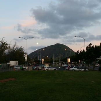 Hawaii Kai Dog Park - View of the mountains from the park. Also, lots of parking! - Dog Parks Near Me - Honolulu, Hawaii
