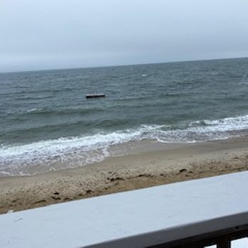Falmouth Tides - Hotels Near Me - Falmouth, Massachusetts