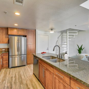 416 on Broadway - 2 Bedroom Loft Kitchen - Apartments Near Me - Glendale, California 416 on Broadway - 2 Bedroom Loft Kitchen - Apartments Near Me - Glendale, California