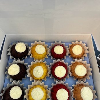 Nothing Bundt Cakes - Bakeries Near Me - Tustin, California