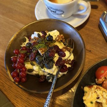 Rosi - Bars Near Me - Munich, BY Rosi - Bars Near Me - Munich, BY