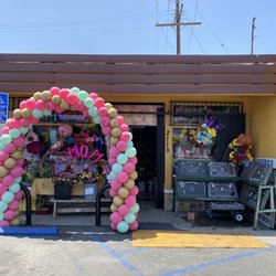 Lucero's Flowers and Memorials
