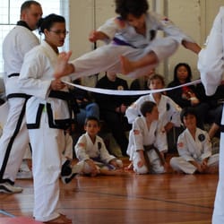Traditional Taekwon-do - Jumping kicks are fun!