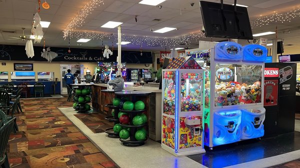 Whitestone Lanes by null