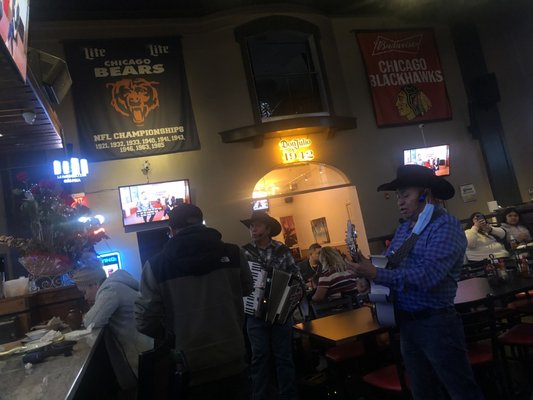 El Nuevo Vallarta Sports Bar & Grill by null