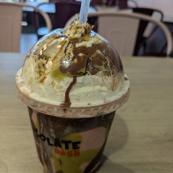 Chocolate Bash - Strawberry Dubai Chocolate Shake - Coffee & Tea Near Me - Long Beach, California