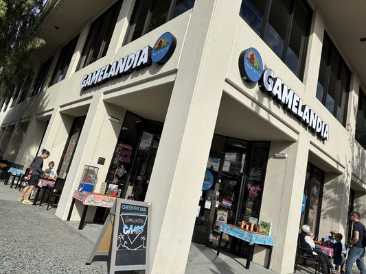 Gamelandia by null