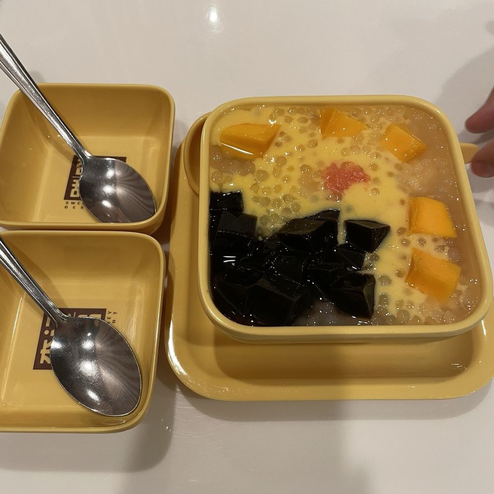 Sweethoney Dessert - M4. Mango Pomelo Sago Grass Jelly - Desserts Near Me - Alhambra, California Sweethoney Dessert - M4. Mango Pomelo Sago Grass Jelly - Desserts Near Me - Alhambra, California