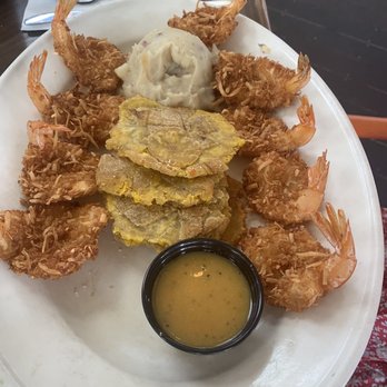 Bahama Breeze - Coconut shrimp - Bars Near Me - Miami, Florida Bahama Breeze - Coconut shrimp - Bars Near Me - Miami, Florida