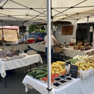 The Sebastopol Farmers' Market by null