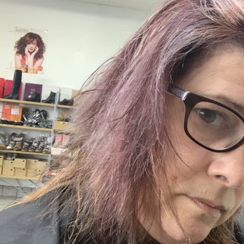 Dilen Haircuts - Tried to get me to leave like this! Without fixing it!! - Hair Stylists Near Me - Las Vegas, Nevada Dilen Haircuts - Tried to get me to leave like this! Without fixing it!! - Hair Stylists Near Me - Las Vegas, Nevada