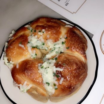 Loch Bar - Complimentary Bread - Seafood Near Me - Houston, Texas Loch Bar - Complimentary Bread - Seafood Near Me - Houston, Texas