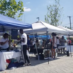 Garfield Park Neighborhood Market