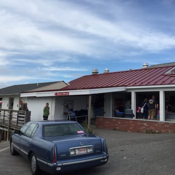 Bayley's Lobster Pound - Bayleys lobster pound store and restaurant - Seafood Markets Near Me - Scarborough, Maine Bayley's Lobster Pound - Bayleys lobster pound store and restaurant - Seafood Markets Near Me - Scarborough, Maine