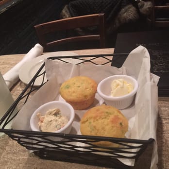 Maple Tree Inn - Tasty Cornbread - Southern Near Me - Homewood, Illinois