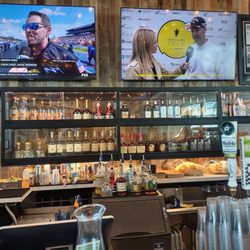 Turco 35 Brews & Bites - The bar