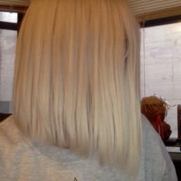 My beautiful white-blonde hair thanks to Kim! My beautiful white-blonde hair thanks to Kim!
