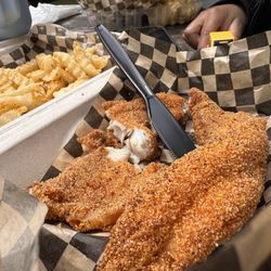 Southern Kitchen Pdx - Catfish 2 piece and fries