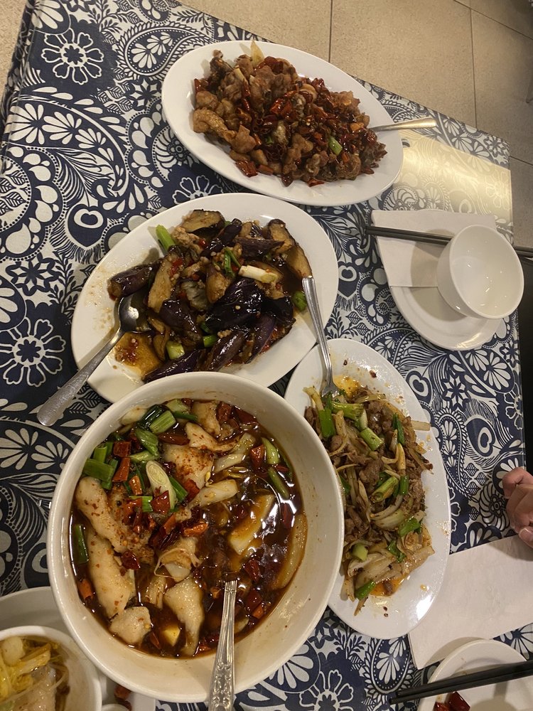 CHILI HUT Updated August 2024 60 Photos 11222 16 Avenue NE