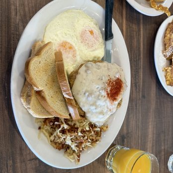 Le Peep - Chicken-Fried Steak - Breakfast & Brunch Near Me - Highlands Ranch, Colorado