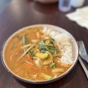 Sweet Basil Cafe - Red Curry Sauce - Japanese Near Me - Victor, New York Sweet Basil Cafe - Red Curry Sauce - Japanese Near Me - Victor, New York