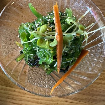Fuji Yama - Yellowed aged radish garnish that was nevertheless served - Sushi Bars Near Me - Newport Beach, California
