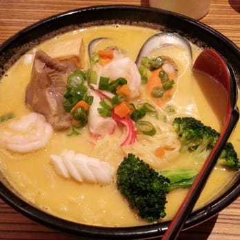 Shang Noodle House - Assorted seafood raven with cognac lobster soup - Chinese Near Me - New Westminster, British Columbia