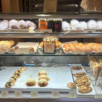 Le Panier - Bakeries Near Me - Seattle, Washington Le Panier - Bakeries Near Me - Seattle, Washington