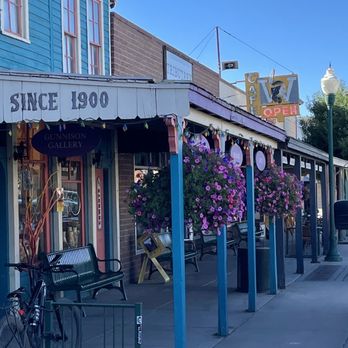 W Cafe - a bicycle parked in front of a building - Diners Near Me - Gunnison, Colorado