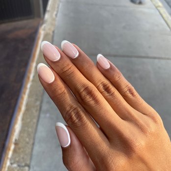 Lumera Nail Salon - No chip color change on 1 week old dip. Work by GANAA. - Nail Salons Near Me - Chicago, Illinois