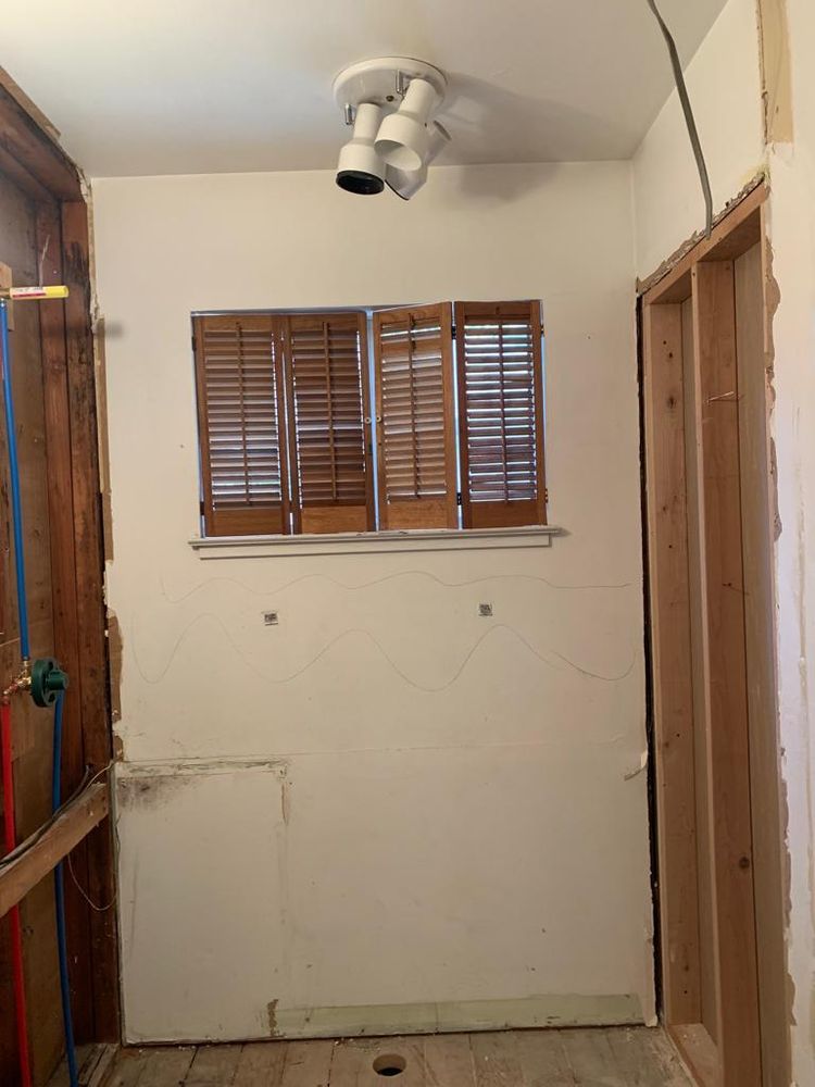 Slide of Santiago's Remodeling & Handyman Services