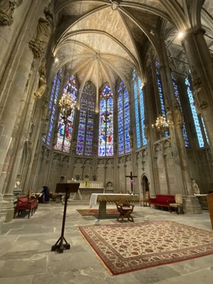 Basilique Saint Nazaire by null