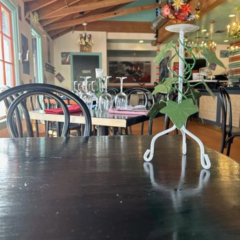 Suzette - Ambiance - Breakfast & Brunch Near Me - Chula Vista, California Suzette - Ambiance - Breakfast & Brunch Near Me - Chula Vista, California