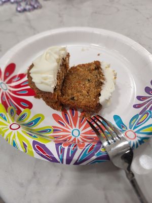 Lloyd's Carrot Cake by null
