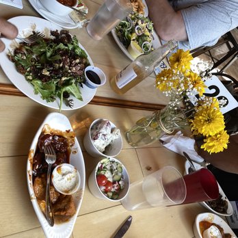 10th Street Diner - Seitan wings, mango salad, chili - Vegan Near Me - Indianapolis, Indiana