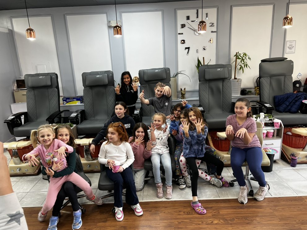 LIVINGSTON NAILS 20 Photos & 24 Reviews 498 S Livingston Ave