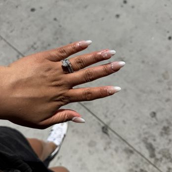 Pinks Nail Spa - Short oval gel nails - Nail Salons Near Me - Los Angeles, California Pinks Nail Spa - Short oval gel nails - Nail Salons Near Me - Los Angeles, California
