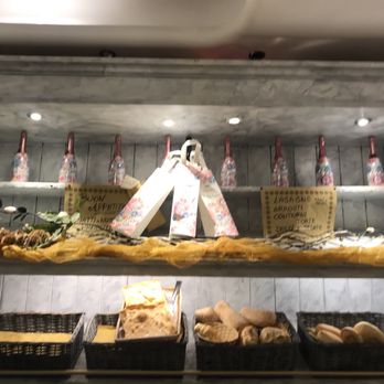 Blanc Caffè - Cocktail Bars Near Me - La Spezia, SP