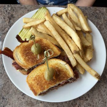 The Point Restaurant - Grilled Cheese - American Near Me - Sweet Home, Oregon The Point Restaurant - Grilled Cheese - American Near Me - Sweet Home, Oregon