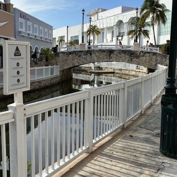 La Isla - Shopping Centers Near Me - Cancún, ROO La Isla - Shopping Centers Near Me - Cancún, ROO